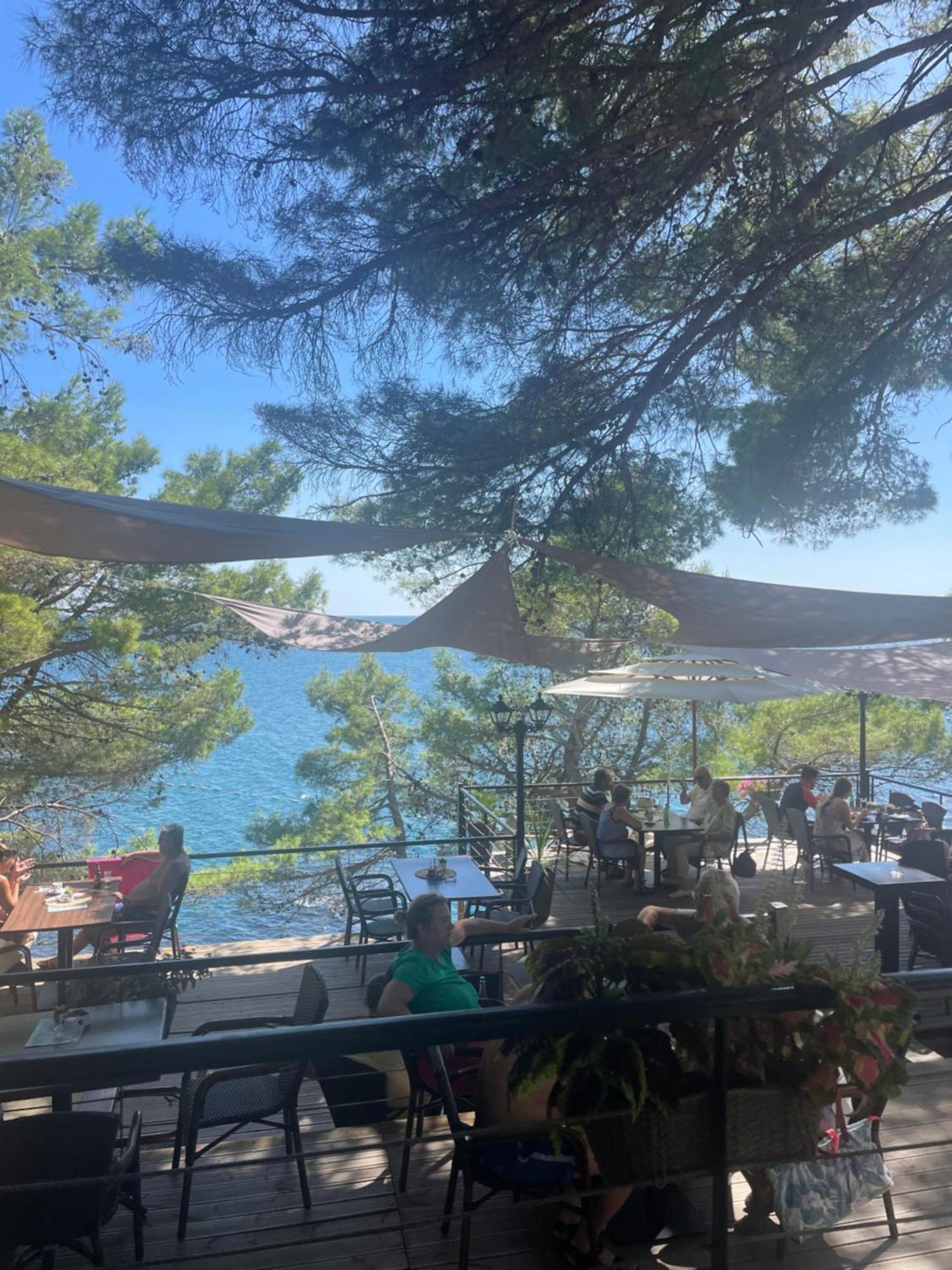 Corpus A - Hotel Albatros Ulcinj Esterno foto